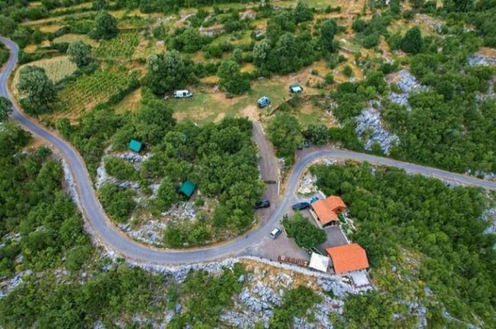 Hotel Camp Oaza,Lipa Cetinje Exterior foto