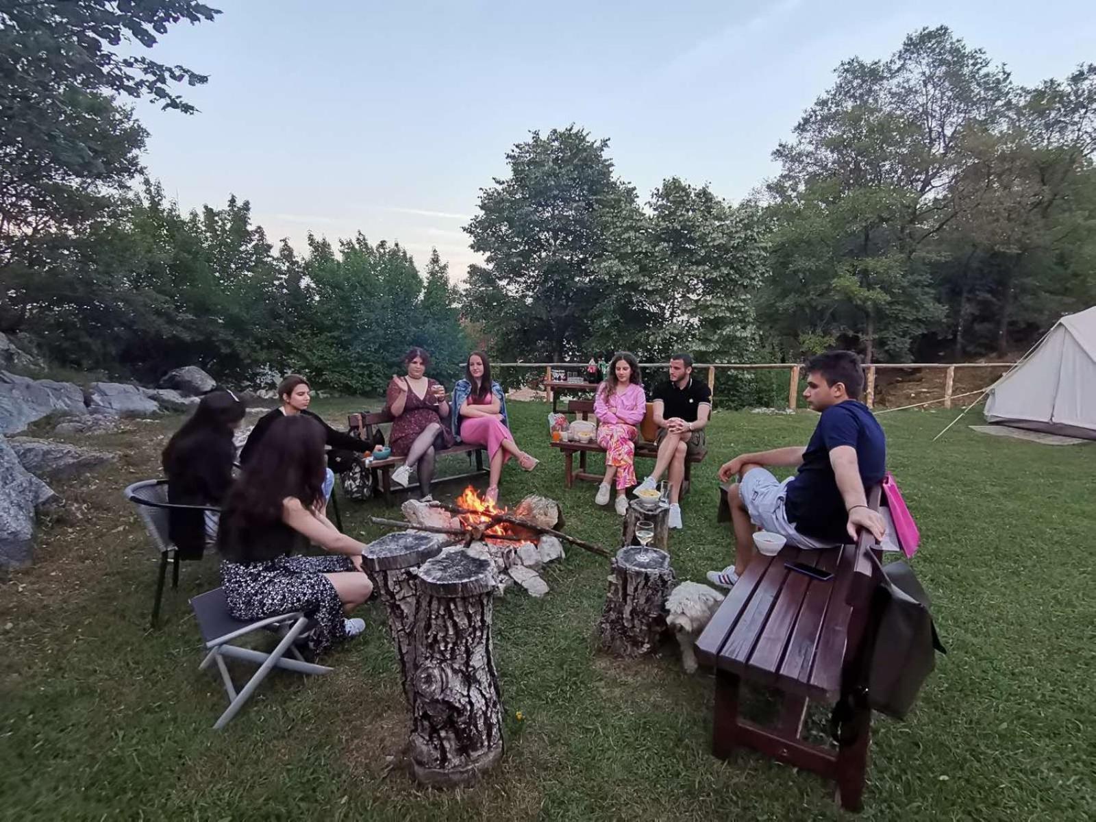Hotel Camp Oaza,Lipa Cetinje Exterior foto